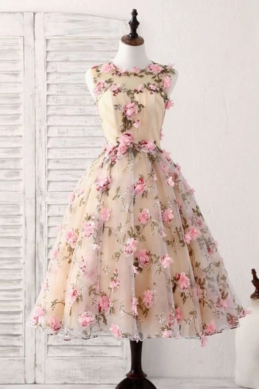 Sleeveless Lace Homecoming Dress ...